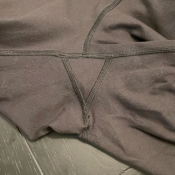 Lululemon athletica Wunder Under 25” black leggings - Picture 5 of 5
